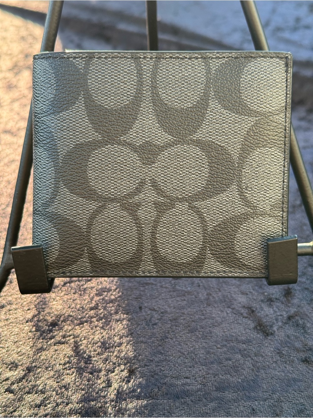 Coach Signature C Gray/Black Men’s Bifold Wallet  (NWOT)